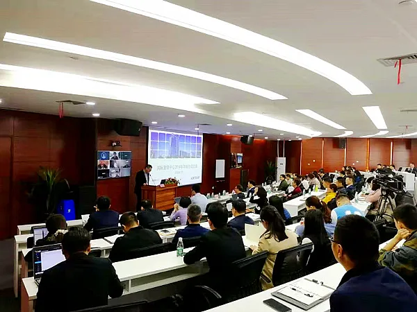 La conduzione di successo del riepilogo di fine anno 2019 del Kstar International Market Center